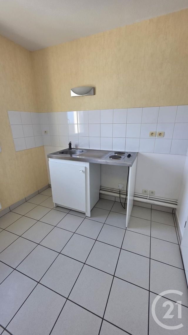 Appartement à louer - 2 pièces - 46.5 m2 - FECAMP - 76 - HAUTE-NORMANDIE - Century 21 Accore