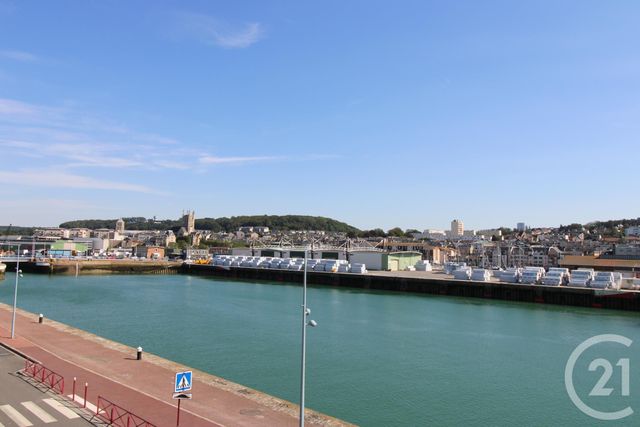 Afficher la photo en grand Appartement T3 à vendre - 4 pièces - 80.4 m2 - FECAMP - 76 - HAUTE-NORMANDIE - Century 21 Accore