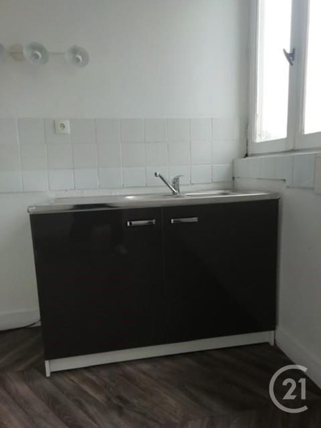 Afficher la photo en grand appartement à louer - 2 pièces - 49.0 m2 - FECAMP - 76 - HAUTE-NORMANDIE - Century 21 Accore