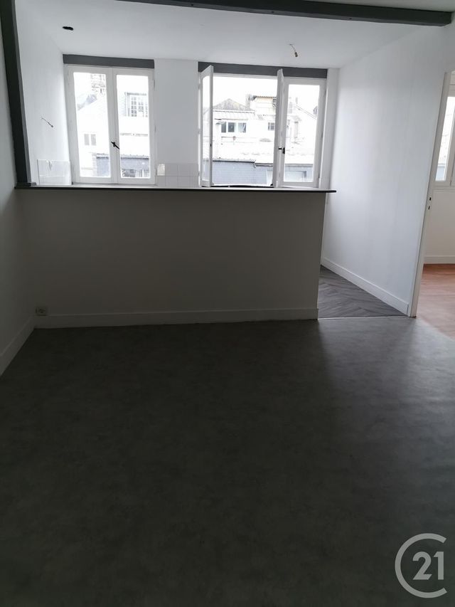 Afficher la photo en grand appartement à louer - 2 pièces - 49.0 m2 - FECAMP - 76 - HAUTE-NORMANDIE - Century 21 Accore