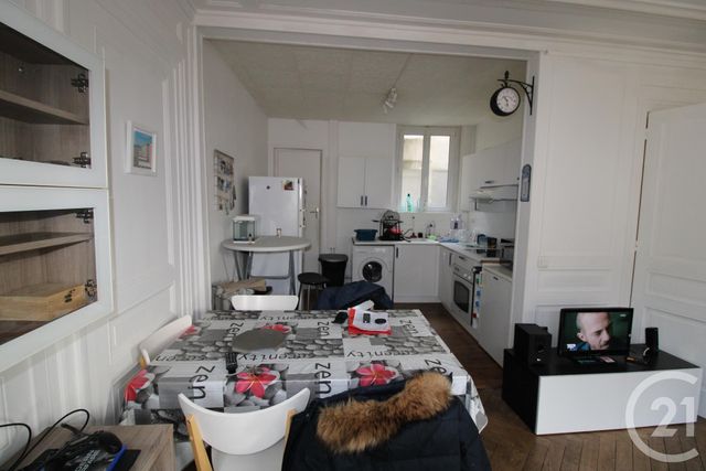 Appartement Triplex à vendre - 4 pièces - 83.0 m2 - FECAMP - 76 - HAUTE-NORMANDIE - Century 21 Accore Appartement Triplex à vendre - 4 pièces - 83.0 m2 - FECAMP - 76 - HAUTE-NORMANDIE - Century 21 Accore