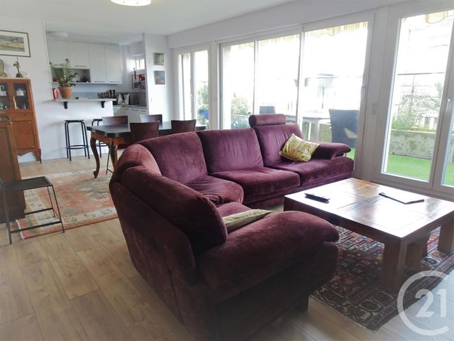 Appartement F5 à vendre - 5 pièces - 118.0 m2 - FECAMP - 76 - HAUTE-NORMANDIE - Century 21 Accore Appartement F5 à vendre - 5 pièces - 118.0 m2 - FECAMP - 76 - HAUTE-NORMANDIE - Century 21 Accore