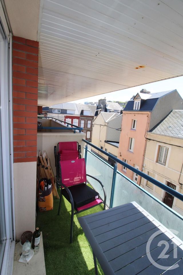 Afficher la photo en grand Appartement F2 à vendre - 2 pièces - 66.15 m2 - FECAMP - 76 - HAUTE-NORMANDIE - Century 21 Accore
