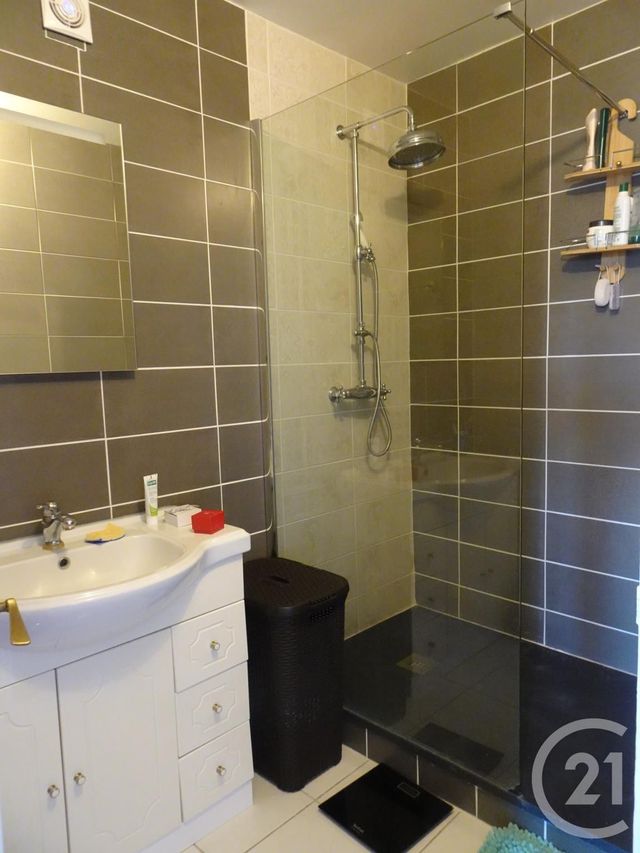 Appartement F4 à vendre - 3 pièces - 66.0 m2 - FECAMP - 76 - HAUTE-NORMANDIE - Century 21 Accore Appartement F4 à vendre - 3 pièces - 66.0 m2 - FECAMP - 76 - HAUTE-NORMANDIE - Century 21 Accore