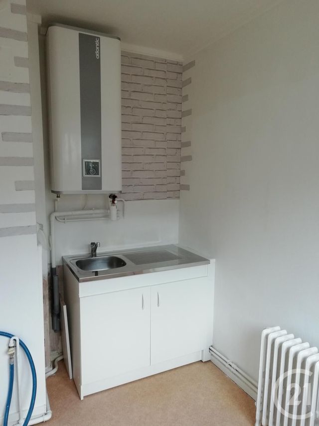 Appartement F1 à louer - 1 pièce - 28.5 m2 - FECAMP - 76 - HAUTE-NORMANDIE - Century 21 Accore Appartement F1 à louer - 1 pièce - 28.5 m2 - FECAMP - 76 - HAUTE-NORMANDIE - Century 21 Accore