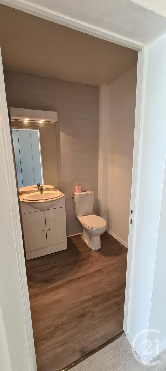 Studio à louer - 1 pièce - 31.86 m2 - FECAMP - 76 - HAUTE-NORMANDIE - Century 21 Accore Studio à louer - 1 pièce - 31.86 m2 - FECAMP - 76 - HAUTE-NORMANDIE - Century 21 Accore