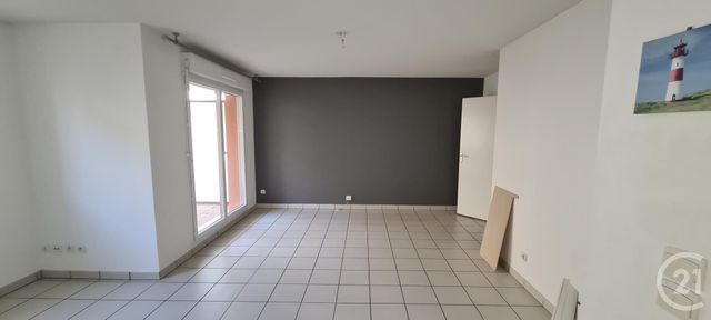 Afficher la photo en grand appartement à louer - 2 pièces - 54.98 m2 - FECAMP - 76 - HAUTE-NORMANDIE - Century 21 Accore