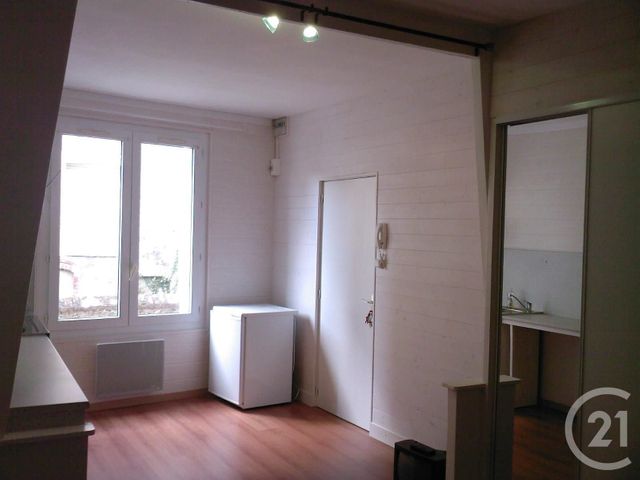 Afficher la photo en grand Studio à louer - 1 pièce - 23.0 m2 - FECAMP - 76 - HAUTE-NORMANDIE - Century 21 Accore