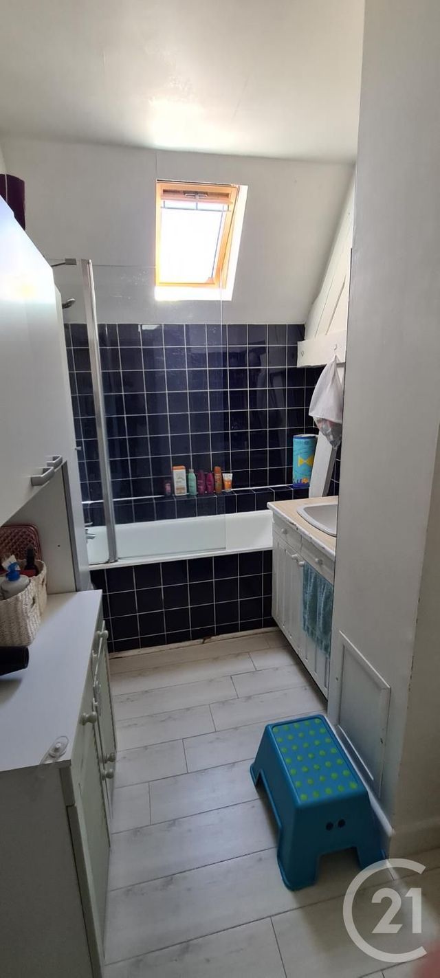 Afficher la photo en grand appartement à louer - 4 pièces - 126.5 m2 - FECAMP - 76 - HAUTE-NORMANDIE - Century 21 Accore