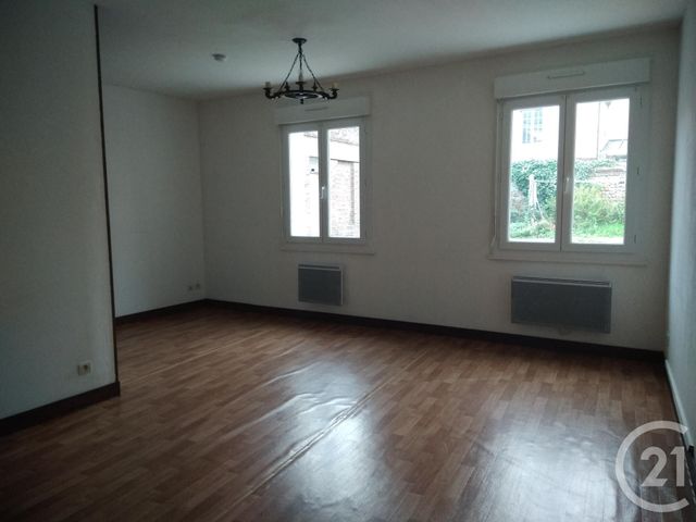 Afficher la photo en grand Appartement F3 à louer - 3 pièces - 65.0 m2 - FECAMP - 76 - HAUTE-NORMANDIE - Century 21 Accore
