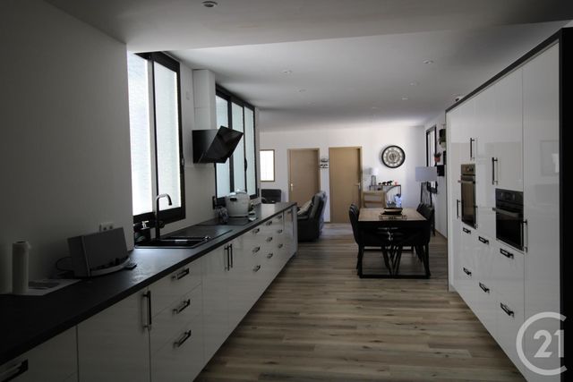 Afficher la photo en grand Appartement F3 à vendre - 3 pièces - 93.0 m2 - FECAMP - 76 - HAUTE-NORMANDIE - Century 21 Accore
