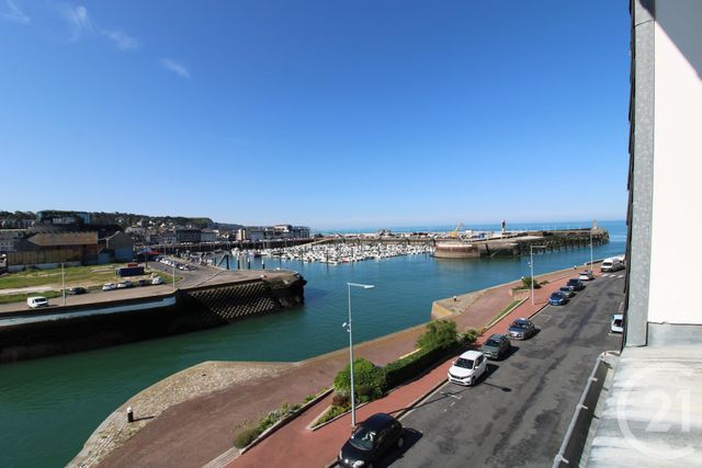 Appartement F2 à vendre - 3 pièces - 66.12 m2 - FECAMP - 76 - HAUTE-NORMANDIE - Century 21 Accore