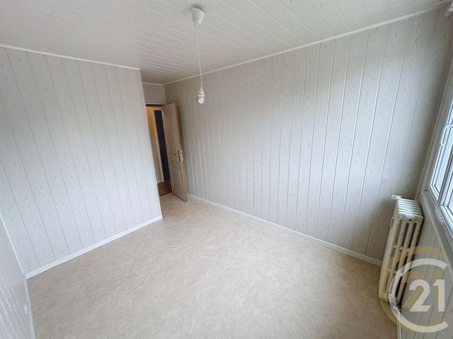 Afficher la photo en grand Appartement F4 à vendre - 5 pièces - 89.99 m2 - FECAMP - 76 - HAUTE-NORMANDIE - Century 21 Accore