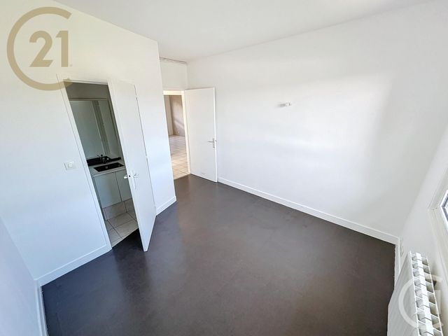 Afficher la photo en grand Appartement F3 à vendre - 3 pièces - 71.13 m2 - FECAMP - 76 - HAUTE-NORMANDIE - Century 21 Accore