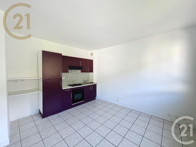 Afficher la photo en grand Appartement F3 à vendre - 3 pièces - 71.13 m2 - FECAMP - 76 - HAUTE-NORMANDIE - Century 21 Accore