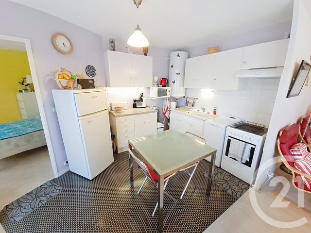 Afficher la photo en grand Appartement F2 à vendre - 2 pièces - 47.58 m2 - FECAMP - 76 - HAUTE-NORMANDIE - Century 21 Accore