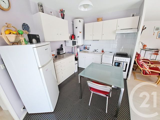 Afficher la photo en grand Appartement F2 à vendre - 2 pièces - 47.58 m2 - FECAMP - 76 - HAUTE-NORMANDIE - Century 21 Accore