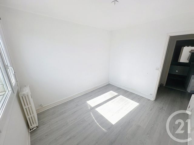 Afficher la photo en grand Appartement F2 à vendre - 2 pièces - 57.7 m2 - FECAMP - 76 - HAUTE-NORMANDIE - Century 21 Accore