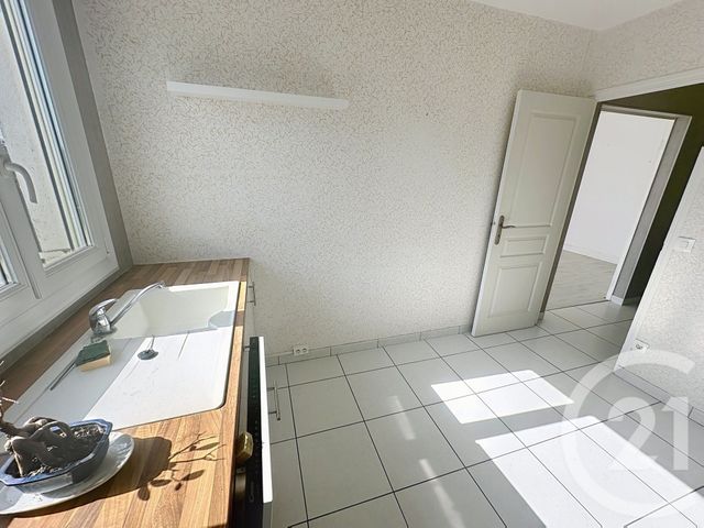 Afficher la photo en grand Appartement F2 à vendre - 2 pièces - 57.7 m2 - FECAMP - 76 - HAUTE-NORMANDIE - Century 21 Accore