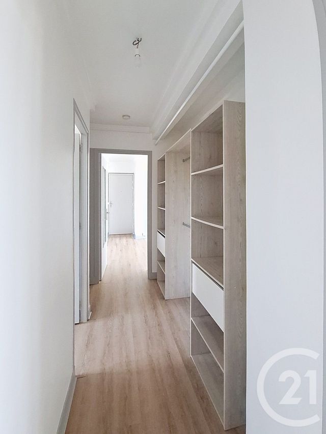 Afficher la photo en grand Appartement F4 à vendre - 4 pièces - 80.91 m2 - FECAMP - 76 - HAUTE-NORMANDIE - Century 21 Accore