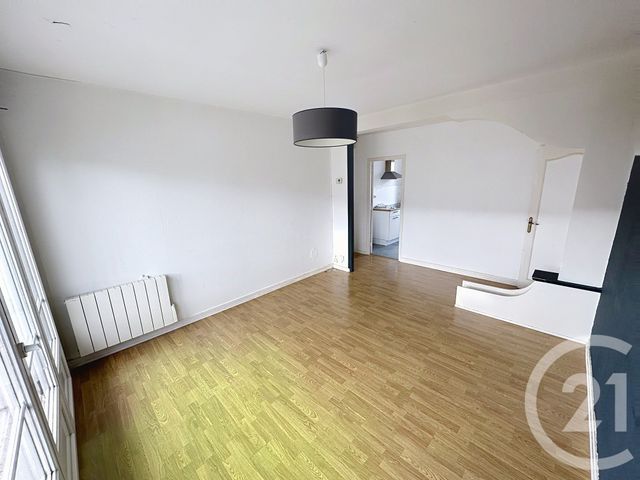Afficher la photo en grand Appartement F3 à vendre - 3 pièces - 54.73 m2 - FECAMP - 76 - HAUTE-NORMANDIE - Century 21 Accore
