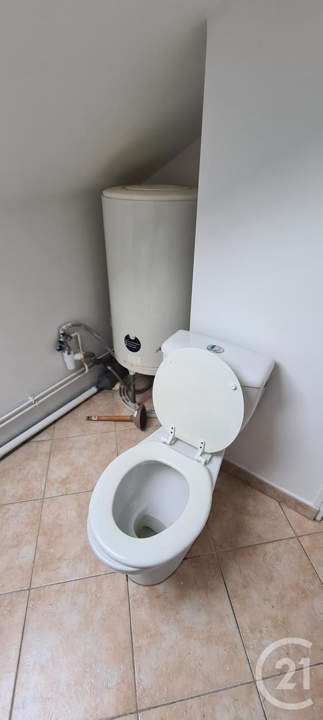 Afficher la photo en grand Appartement F2 à louer - 2 pièces - 33.0 m2 - FECAMP - 76 - HAUTE-NORMANDIE - Century 21 Accore