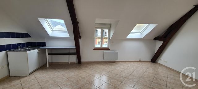 Afficher la photo en grand Appartement F2 à louer - 2 pièces - 33.0 m2 - FECAMP - 76 - HAUTE-NORMANDIE - Century 21 Accore