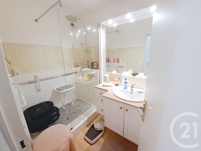 Appartement F4 à vendre - 4 pièces - 102.0 m2 - FECAMP - 76 - HAUTE-NORMANDIE - Century 21 Accore