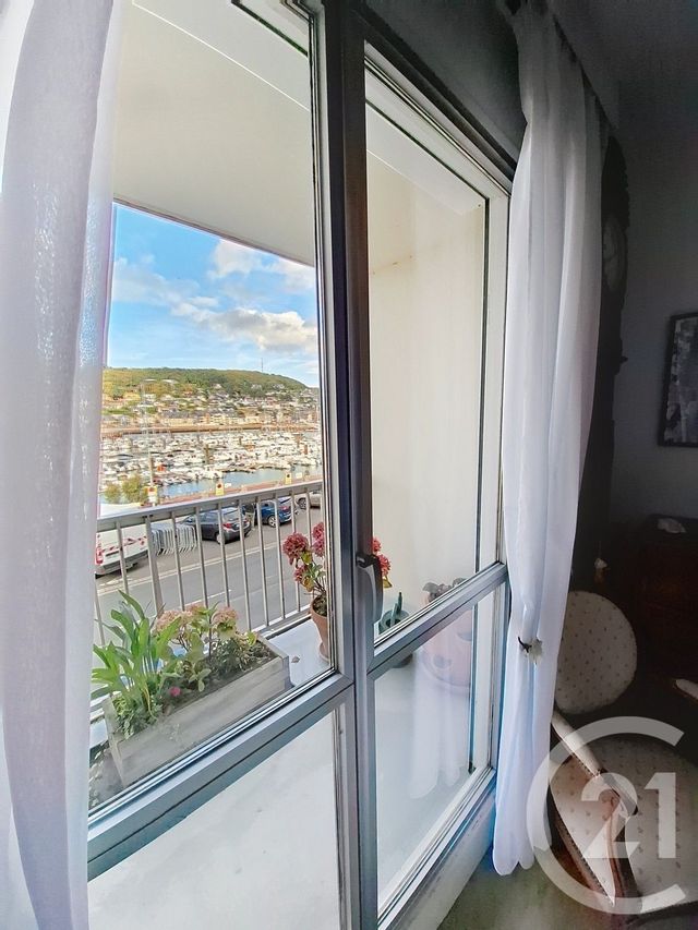 Appartement F4 à vendre - 4 pièces - 102.0 m2 - FECAMP - 76 - HAUTE-NORMANDIE - Century 21 Accore