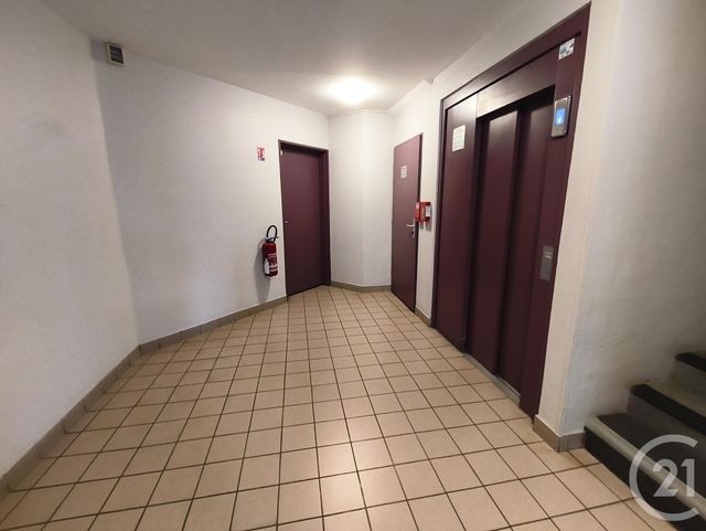 Appartement à louer - 4 pièces - 86.42 m2 - FECAMP - 76 - HAUTE-NORMANDIE - Century 21 Accore