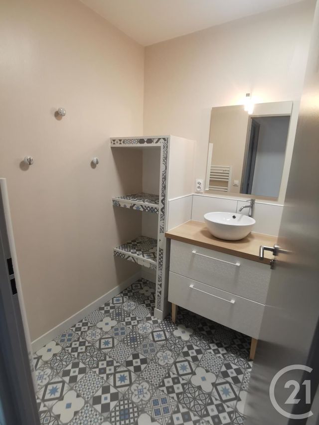 Appartement à louer - 4 pièces - 86.42 m2 - FECAMP - 76 - HAUTE-NORMANDIE - Century 21 Accore