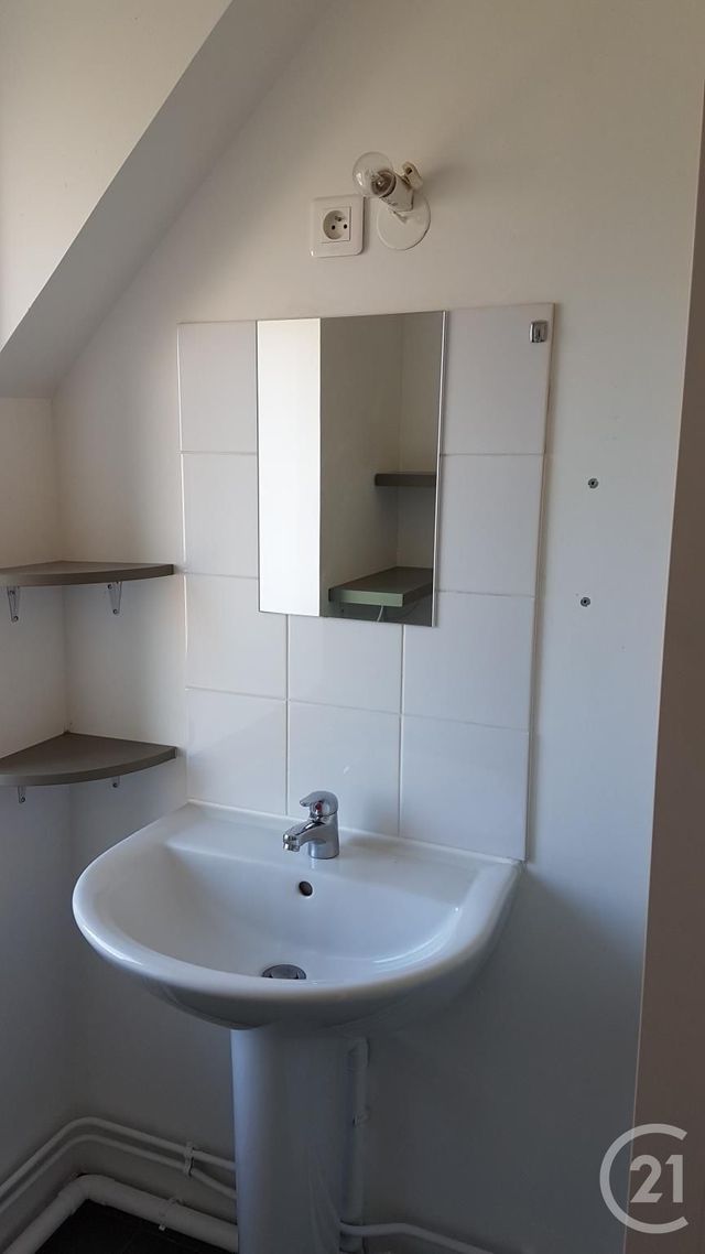 Appartement à louer - 3 pièces - 57.99 m2 - FECAMP - 76 - HAUTE-NORMANDIE - Century 21 Accore