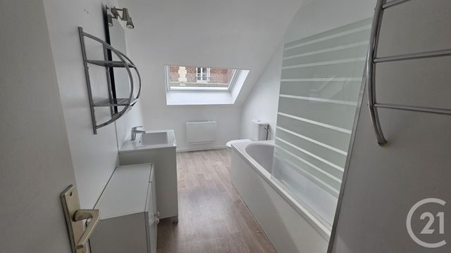 Appartement à louer - 3 pièces - 43.66 m2 - FECAMP - 76 - HAUTE-NORMANDIE - Century 21 Accore