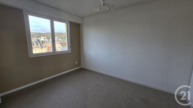 Appartement à louer - 3 pièces - 73.3 m2 - FECAMP - 76 - HAUTE-NORMANDIE - Century 21 Accore