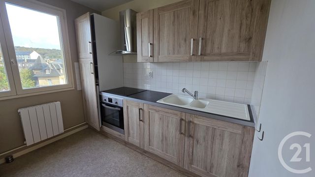 Appartement à louer - 3 pièces - 73.3 m2 - FECAMP - 76 - HAUTE-NORMANDIE - Century 21 Accore