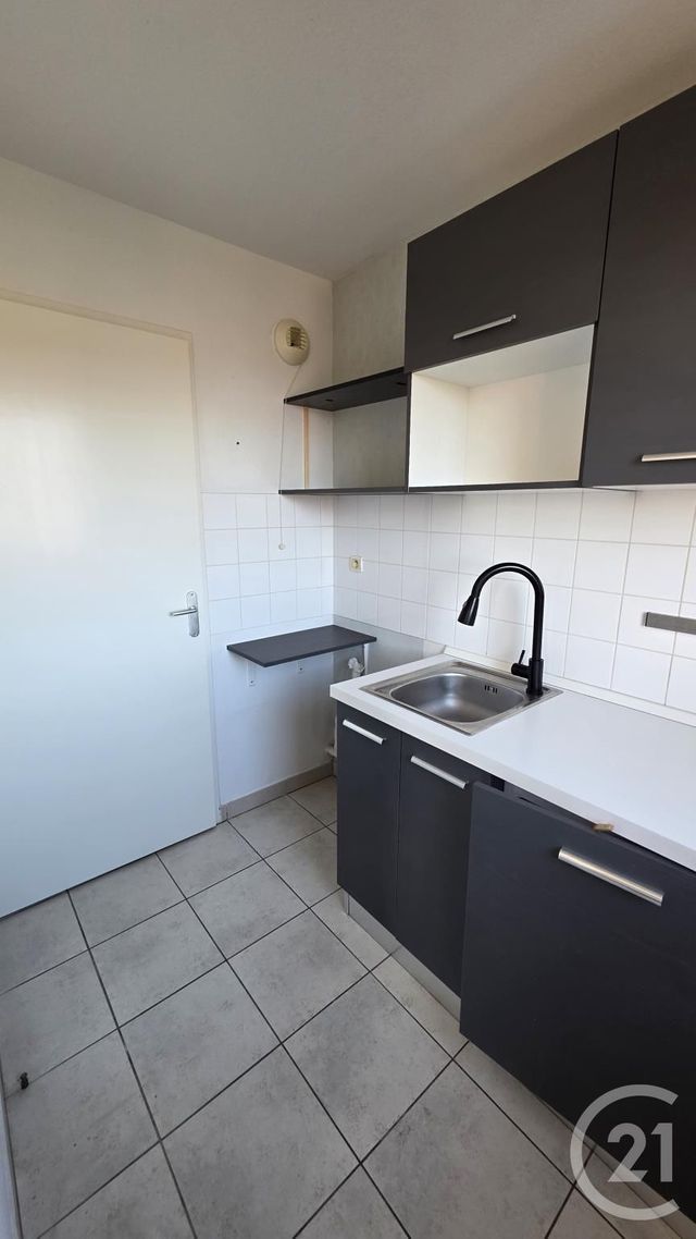 Afficher la photo en grand Appartement à louer - 2 pièces - 48.12 m2 - FECAMP - 76 - HAUTE-NORMANDIE - Century 21 Accore