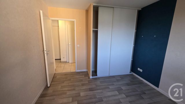 Afficher la photo en grand Appartement à louer - 2 pièces - 48.12 m2 - FECAMP - 76 - HAUTE-NORMANDIE - Century 21 Accore