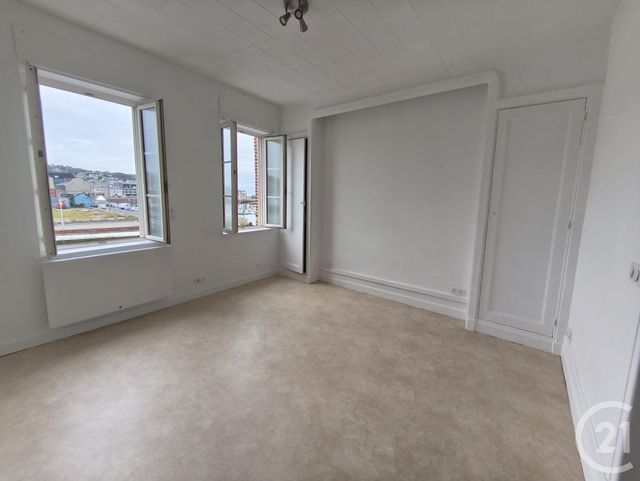 Afficher la photo en grand Appartement Studio à louer - 1 pièce - 25.0 m2 - FECAMP - 76 - HAUTE-NORMANDIE - Century 21 Accore