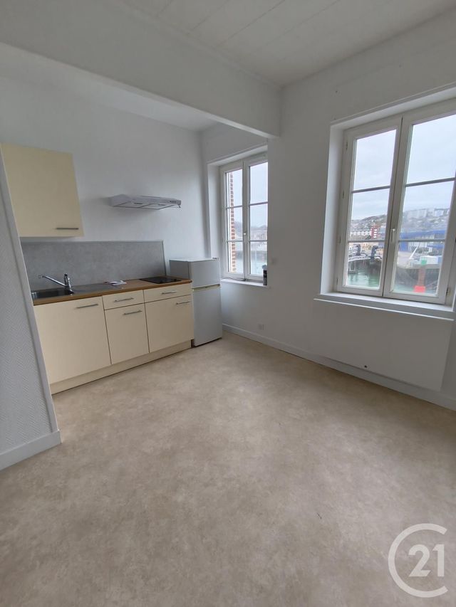 Afficher la photo en grand Appartement Studio à louer - 1 pièce - 25.0 m2 - FECAMP - 76 - HAUTE-NORMANDIE - Century 21 Accore