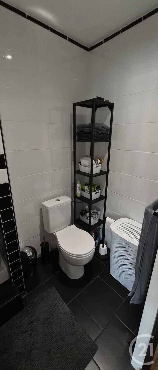 Appartement F1 à louer - 1 pièce - 27.86 m2 - FECAMP - 76 - HAUTE-NORMANDIE - Century 21 Accore