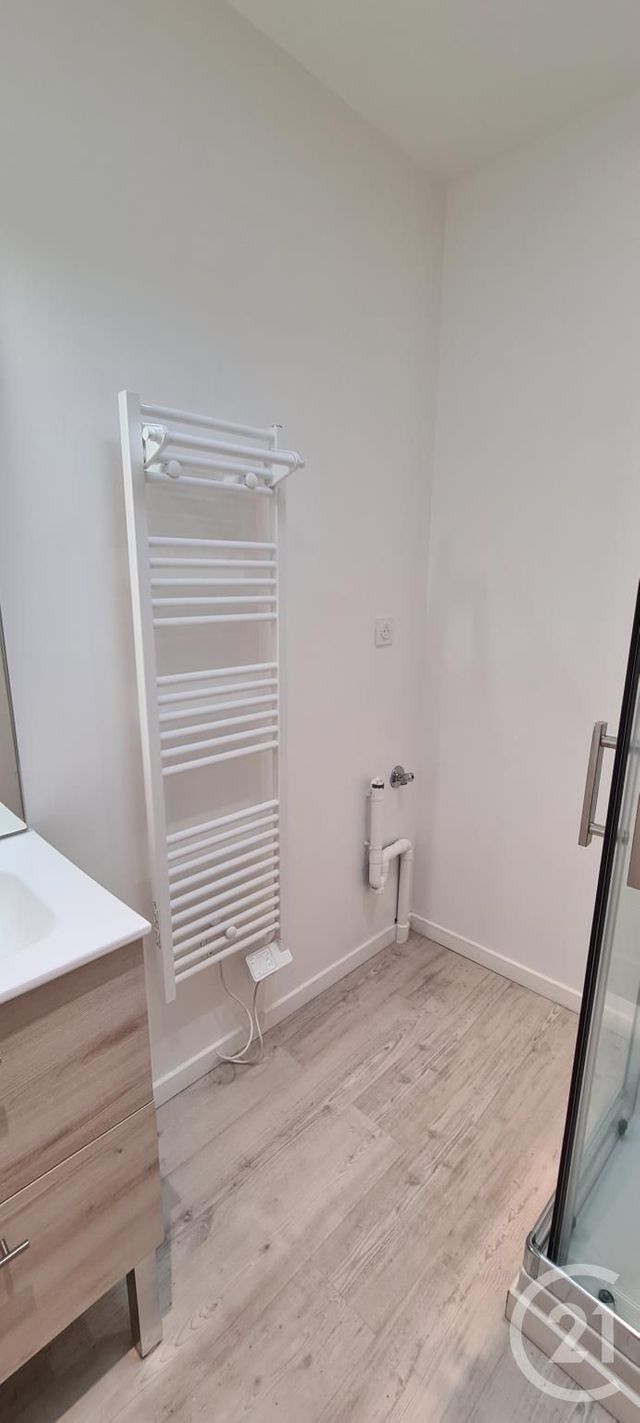 Appartement à louer - 3 pièces - 59.67 m2 - FECAMP - 76 - HAUTE-NORMANDIE - Century 21 Accore