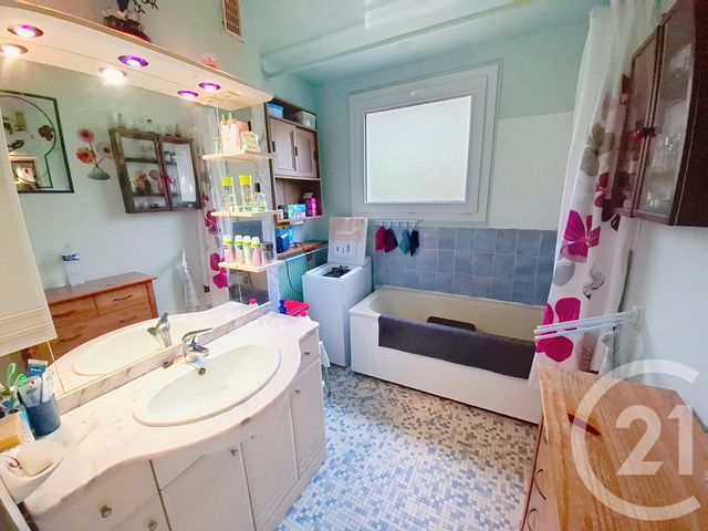 Appartement F3 à vendre - 3 pièces - 75.87 m2 - FECAMP - 76 - HAUTE-NORMANDIE - Century 21 Accore