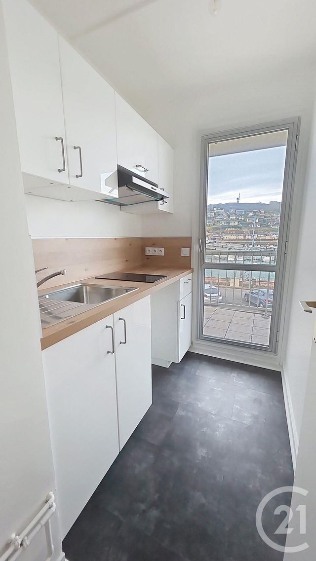 Appartement à louer - 2 pièces - 43.54 m2 - FECAMP - 76 - HAUTE-NORMANDIE - Century 21 Accore