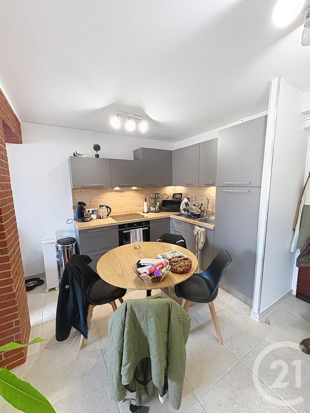 Appartement F2 à vendre - 4 pièces - 33.6 m2 - FECAMP - 76 - HAUTE-NORMANDIE - Century 21 Accore