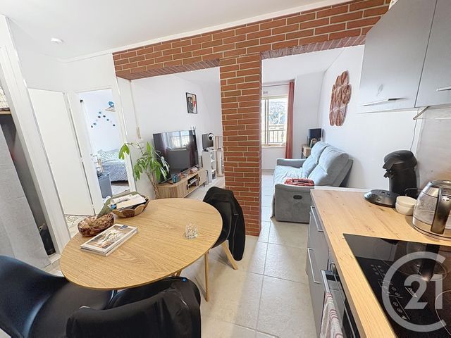 Appartement F2 à vendre - 4 pièces - 33.6 m2 - FECAMP - 76 - HAUTE-NORMANDIE - Century 21 Accore