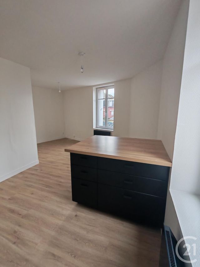 Appartement à louer - 3 pièces - 46.0 m2 - FECAMP - 76 - HAUTE-NORMANDIE - Century 21 Accore