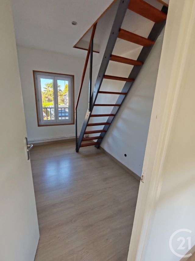 maison à louer - 4 pièces - 70.0 m2 - BRETTEVILLE DU GRAND CAUX - 76 - HAUTE-NORMANDIE - Century 21 Accore