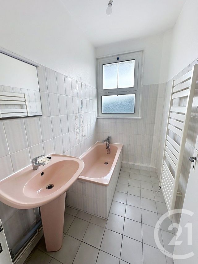 Appartement F2 à vendre - 3 pièces - 57.54 m2 - FECAMP - 76 - HAUTE-NORMANDIE - Century 21 Accore