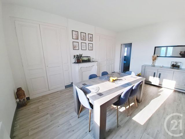 Appartement à louer - 2 pièces - 63.07 m2 - FECAMP - 76 - HAUTE-NORMANDIE - Century 21 Accore