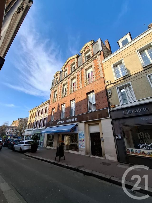 Appartement à louer - 2 pièces - 63.07 m2 - FECAMP - 76 - HAUTE-NORMANDIE - Century 21 Accore